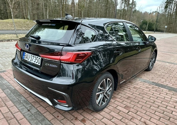 Lexus CT cena 96500 przebieg: 42200, rok produkcji 2019 z Augustów małe 497